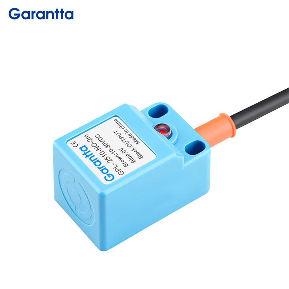 Senzor blizine detektora metala