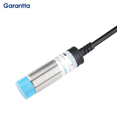 Induktivni senzor od 18 mm